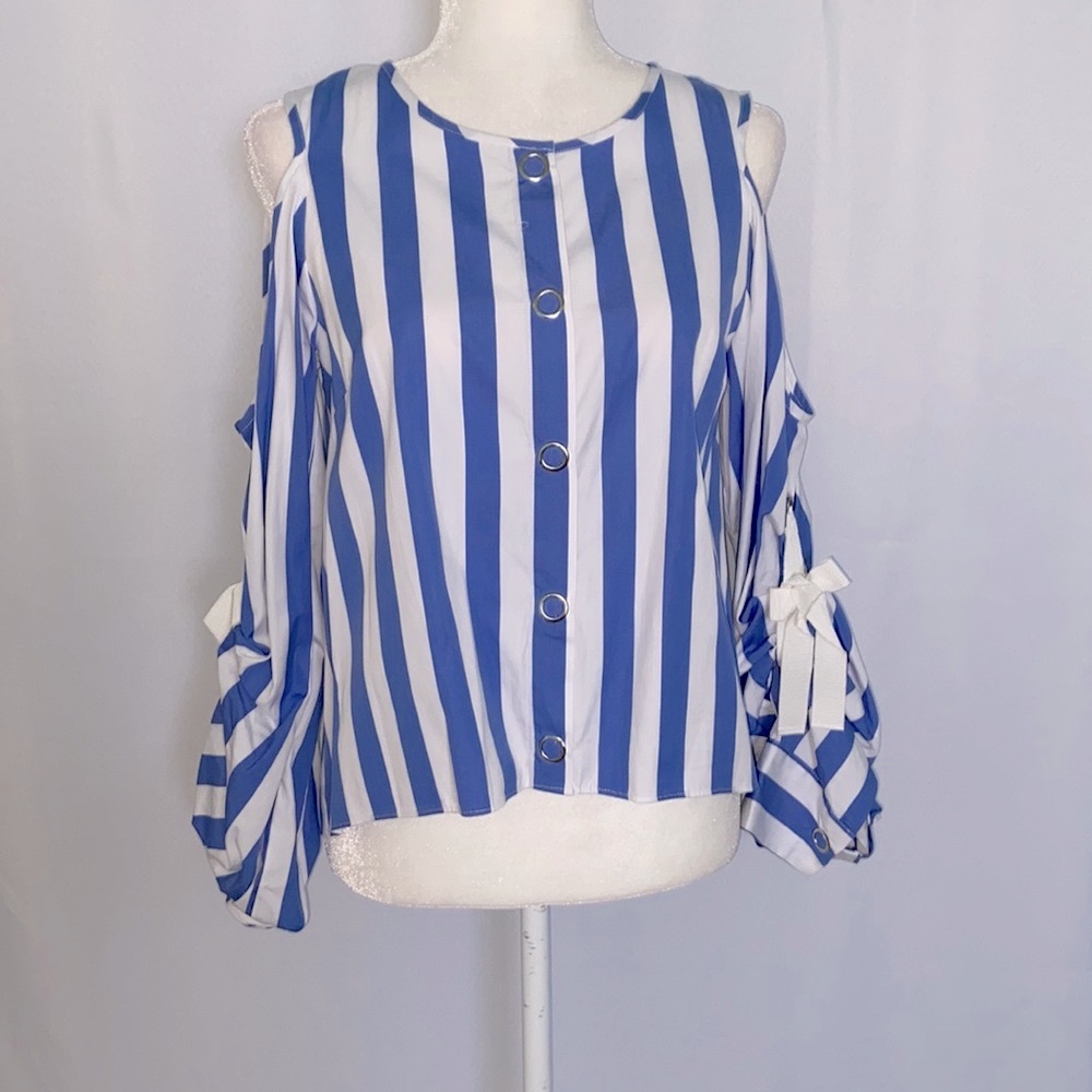 Parker Mackenzie Cold Shoulder Blouse - Picture 7 of 12